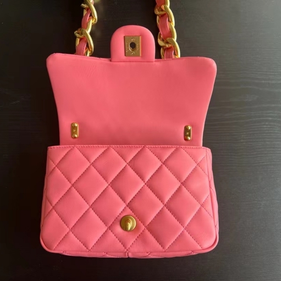 <AUTHENTIC>CHANEL bag - Picture 3 of 9